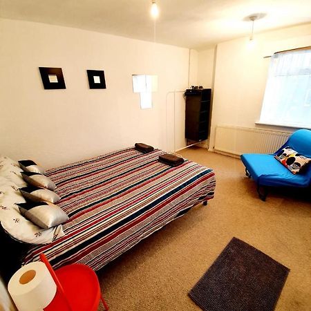 Rayleigh Town Centre 2 Bedroom Apartment Zewnętrze zdjęcie