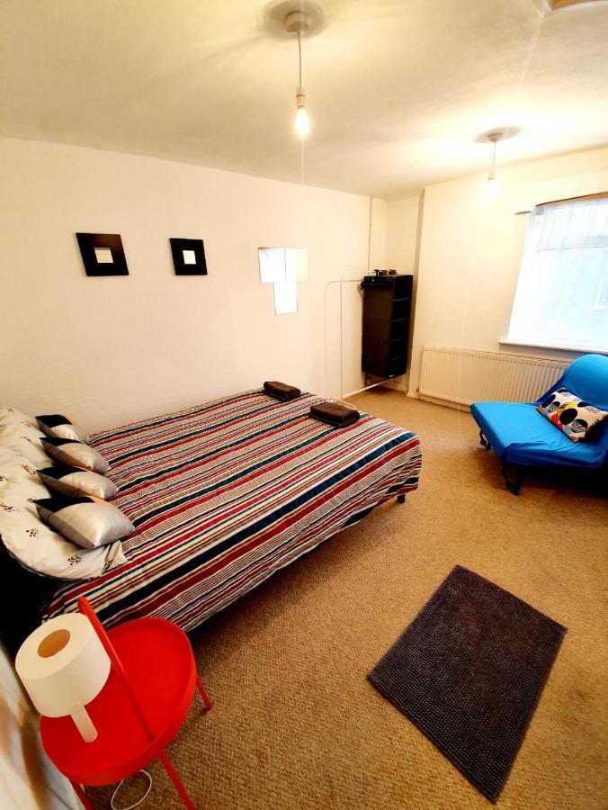 Rayleigh Town Centre 2 Bedroom Apartment Zewnętrze zdjęcie