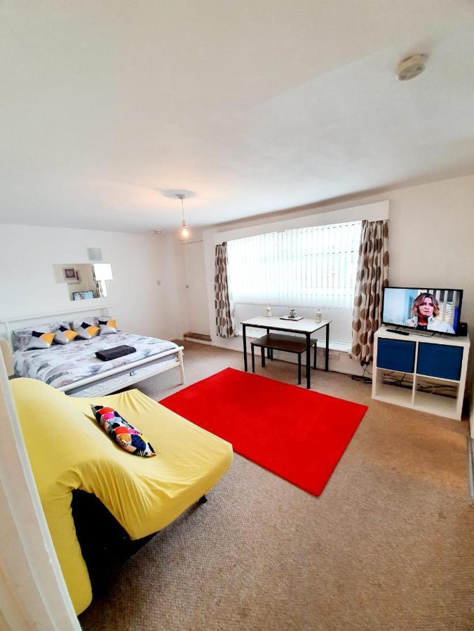 Rayleigh Town Centre 2 Bedroom Apartment Zewnętrze zdjęcie